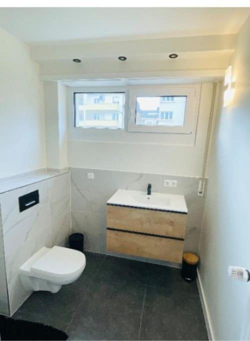 Appartement Three Bedrooms In Center With Terrace&parking